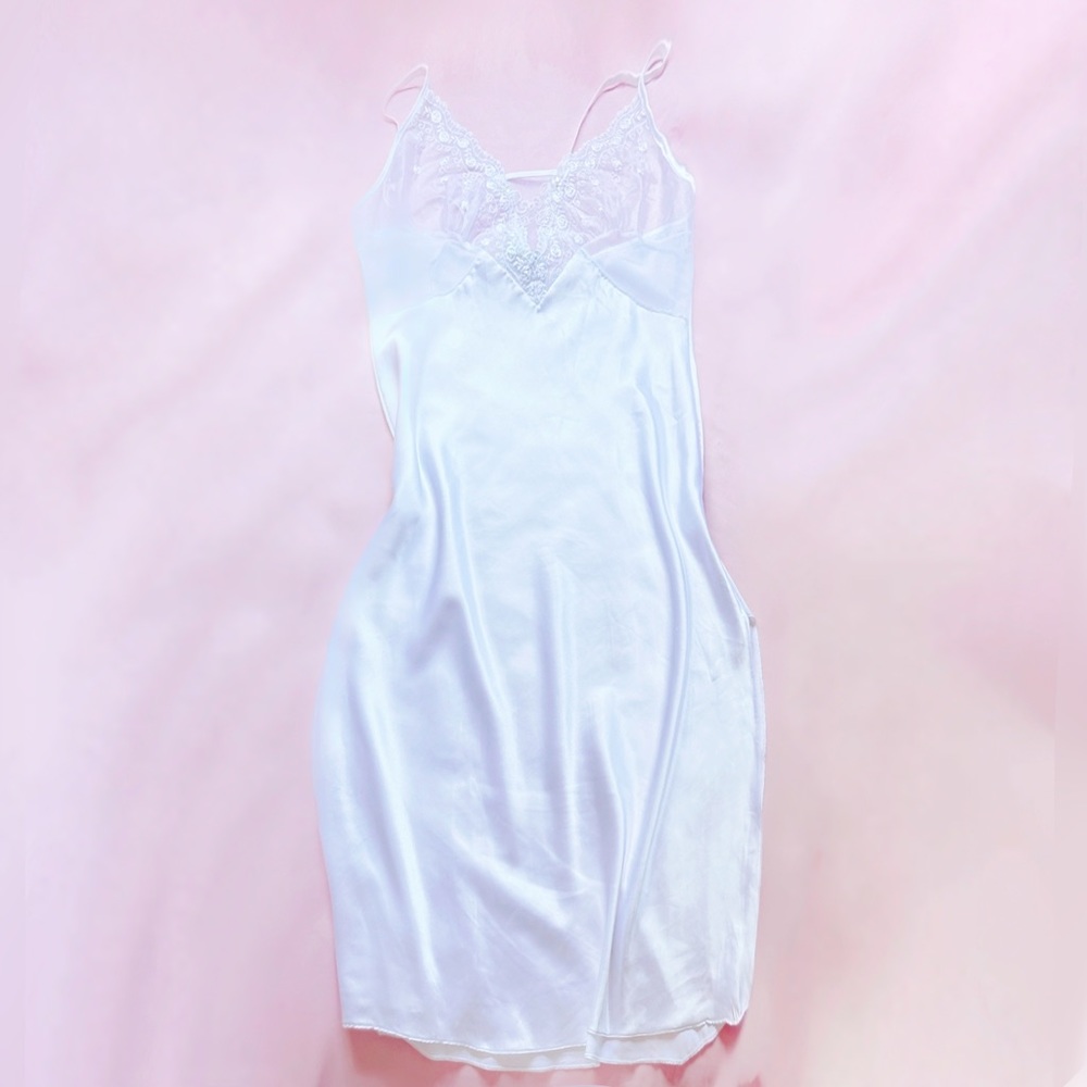 Val Mode Vintage Nightgown